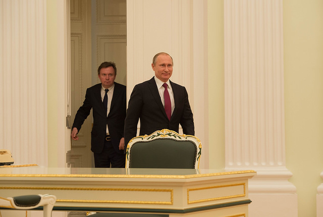 Russian President Vladimir Putin arrives for meeting (Department of State)